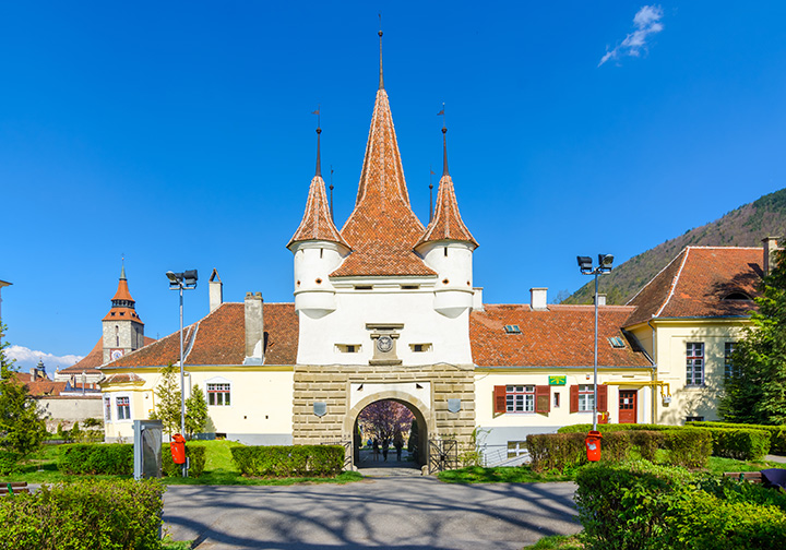 Discover Brasov Tour